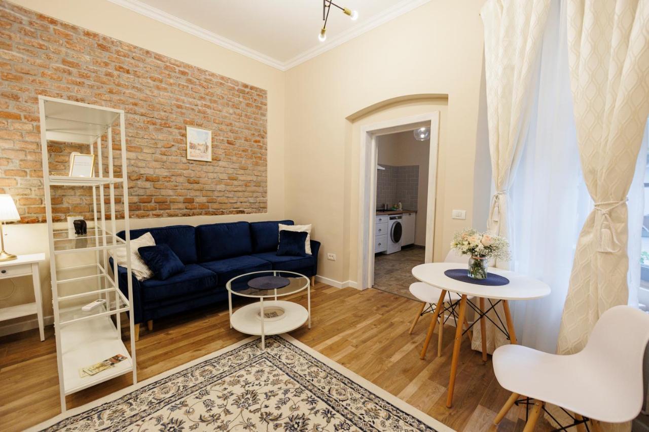 Jolie Flat In The Heart Of The City Timisoara Exterior photo
